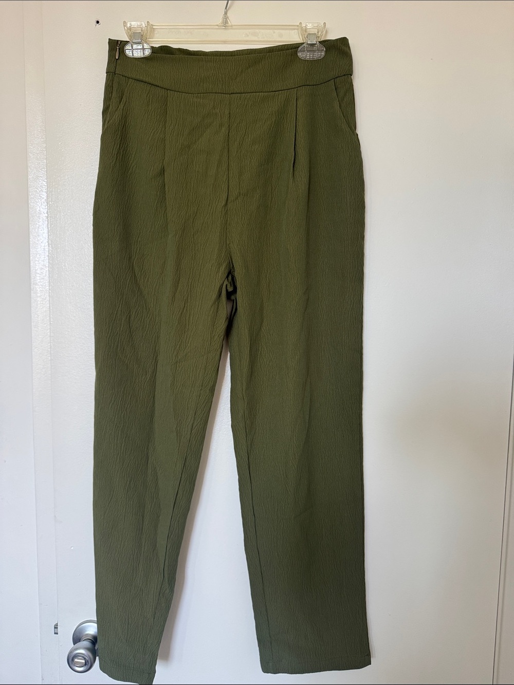 10 Crosby Derek Lam Olive Green Cropped Pull-On Pants